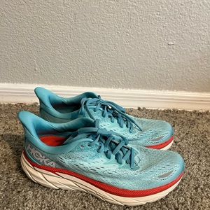 Hoka Clifton 8